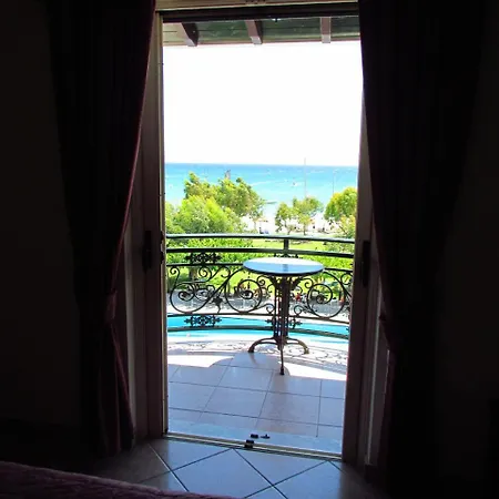 Hotel Porto Fico 2*
