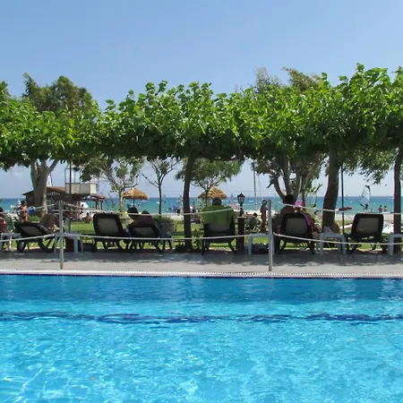 Porto Fico Hotel 2*
